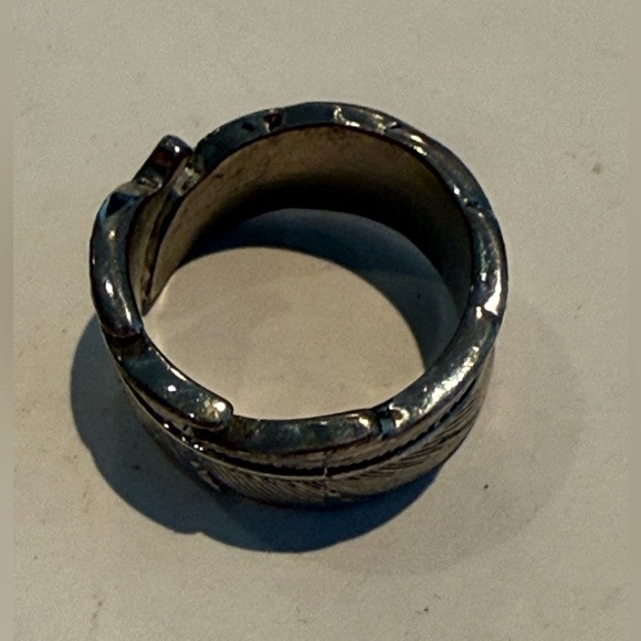 Silver leaf ring - Picture 4 of 4